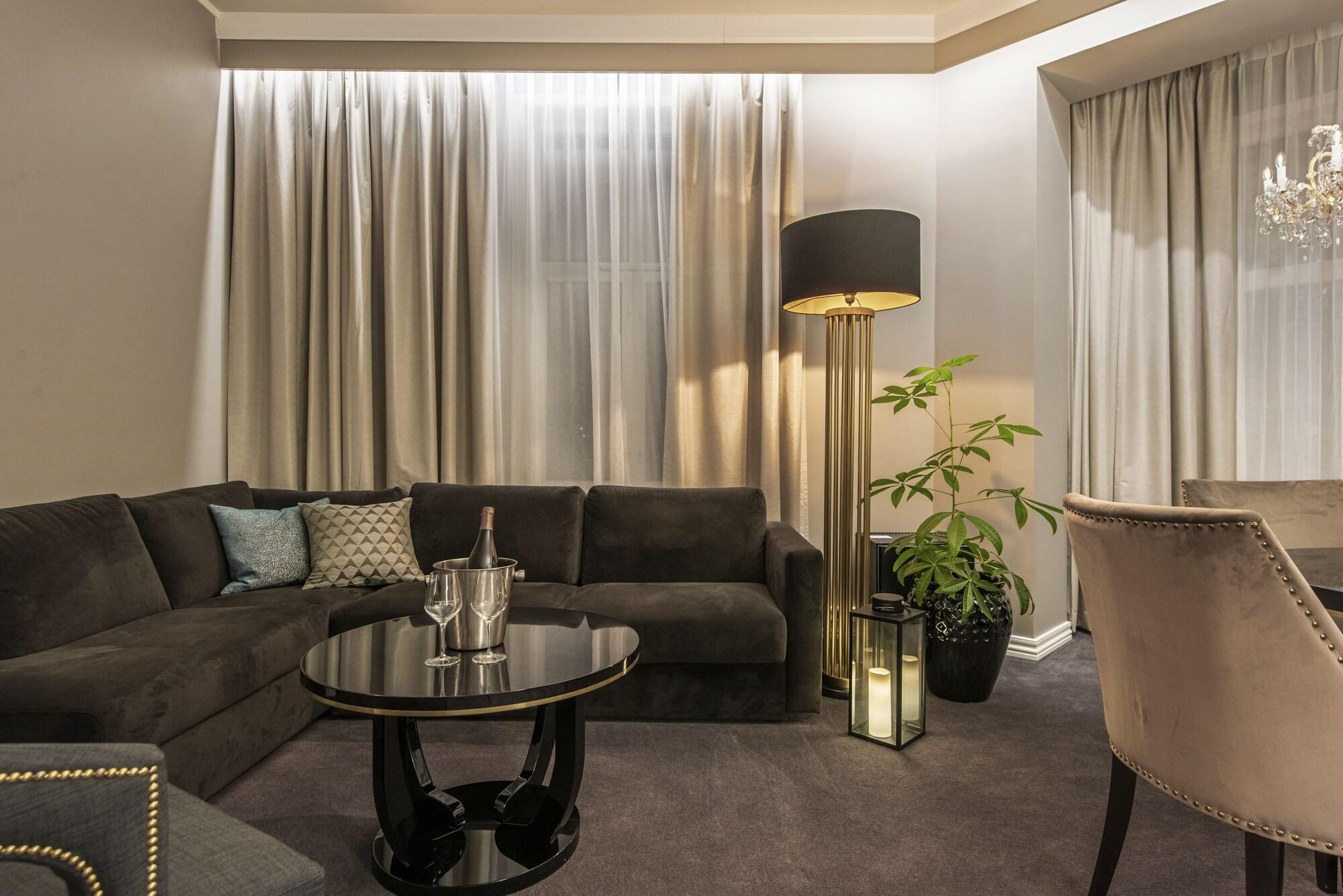 Home Hotel Grand Gjøvik Екстериор снимка